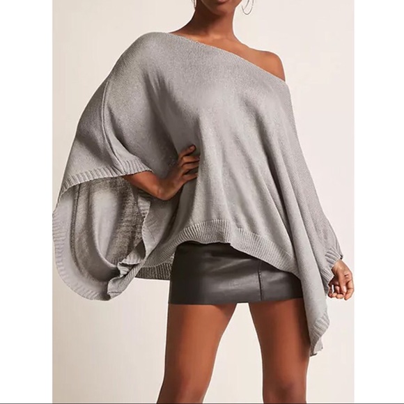 Bellanblue Tops - KIRA RAE Knit Poncho Top - GREY